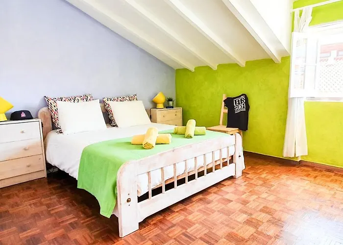 Surf Camp Hostel Ericeira