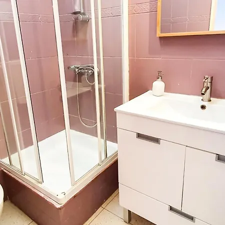 Surf Camp Хостел *