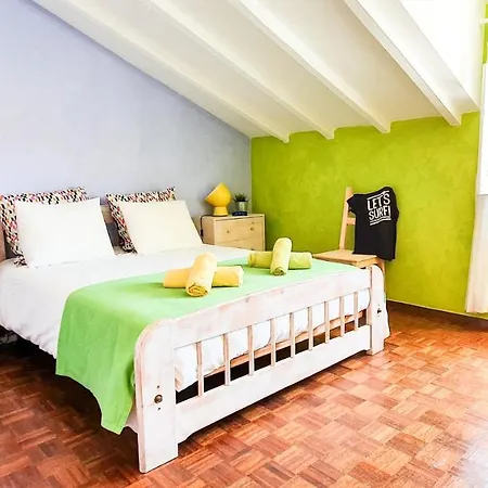 Surf Camp Хостел Эрисейра