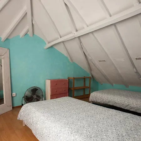 Surf Camp Хостел *