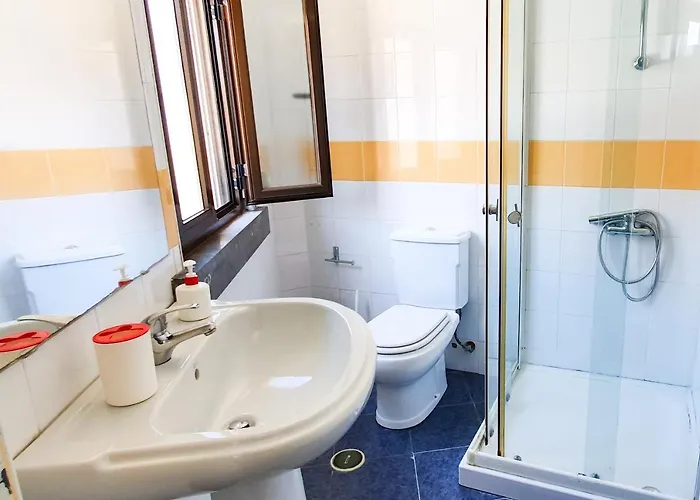 Surf Camp Hostel Ericeira